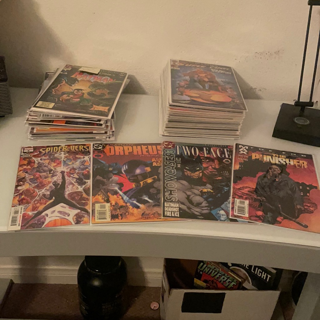 4 Comic Books Bundle